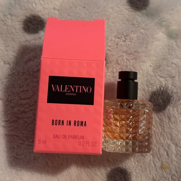 Valentino Born In Roma 6ML - Picture 3 of 3